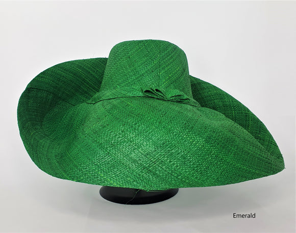 Raffia Curve Brim Hat Large Brim in Emerald Green Madagascan